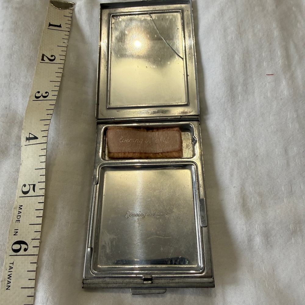 Silver and Blue Compact Case - Picture 4 of 6